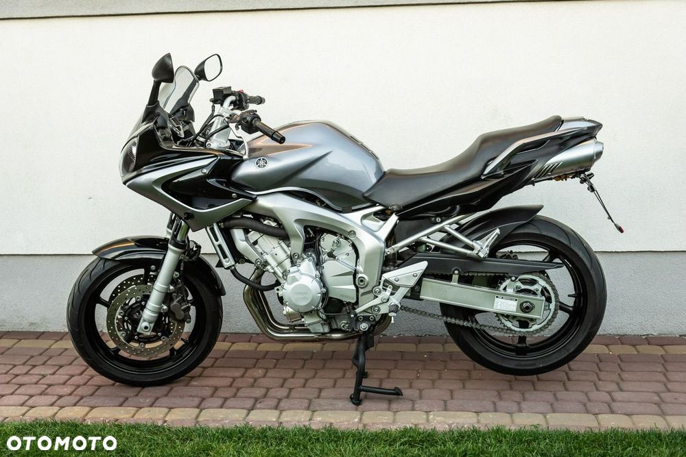 Yamaha FZ - 5