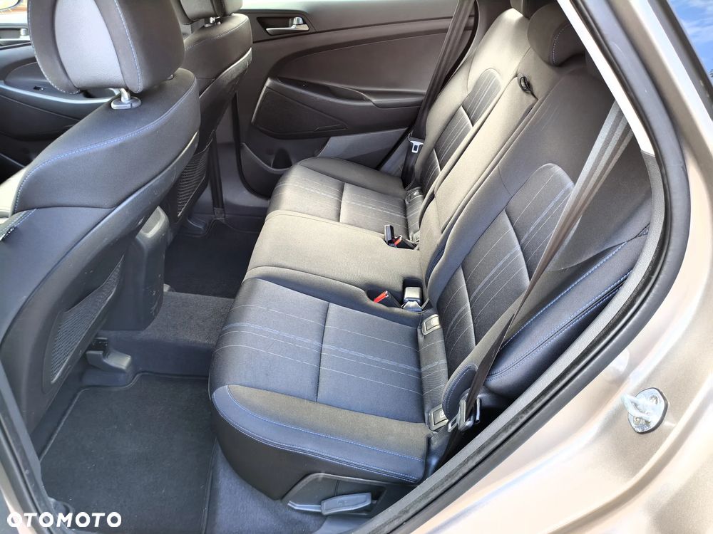 Hyundai Tucson blue 1.6 GDi 2WD Navi - 12