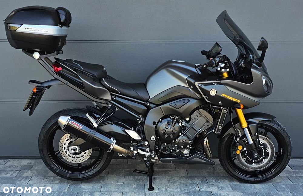 Yamaha FZ8 - 2