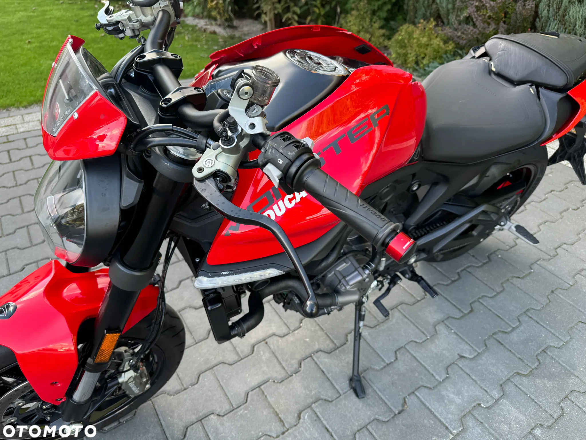 Ducati Monster - 15