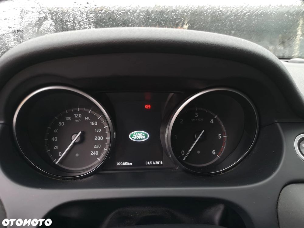 Land Rover Discovery Sport TD4 HSE Luxury - 24