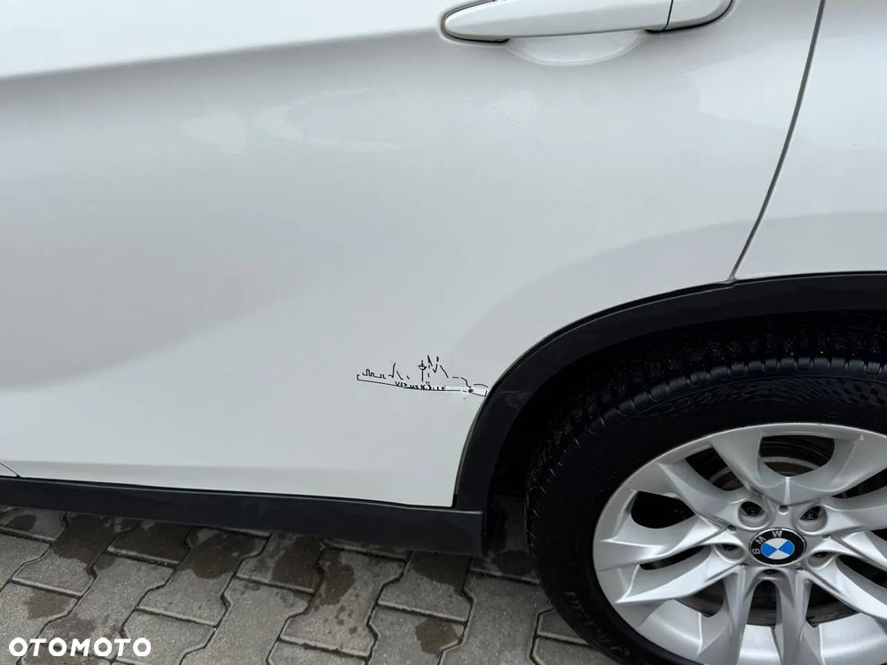 BMW X1 sDrive18d - 13