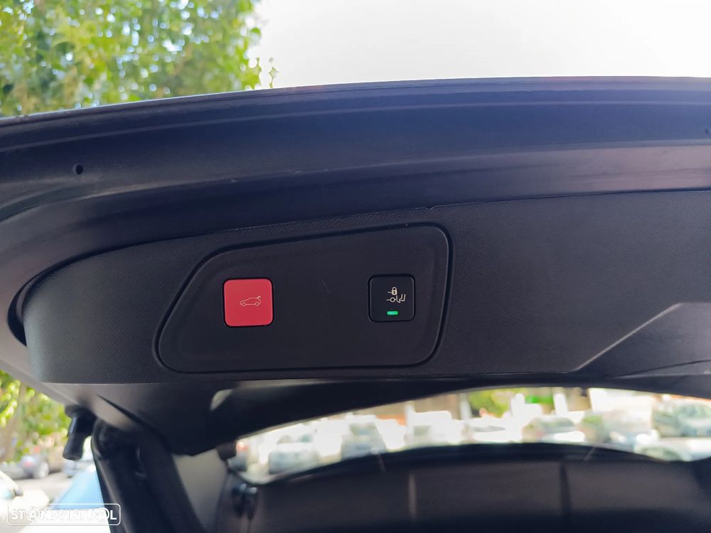 Peugeot 3008 1.2 Hybrid Allure e-DCS6 - 39