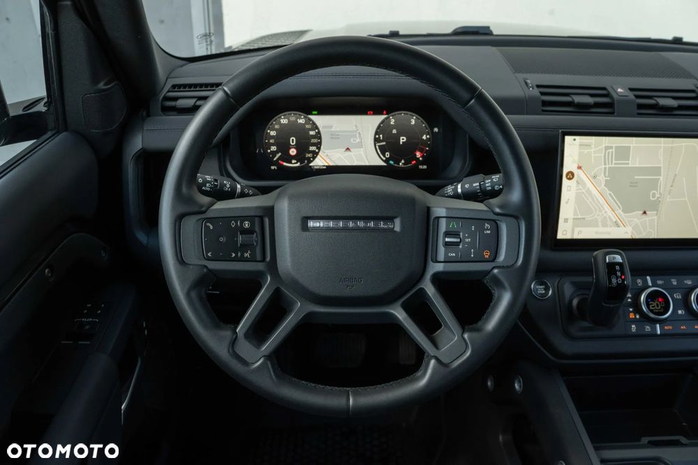 Land Rover Defender 90 D250 X-Dynamic SE - 26