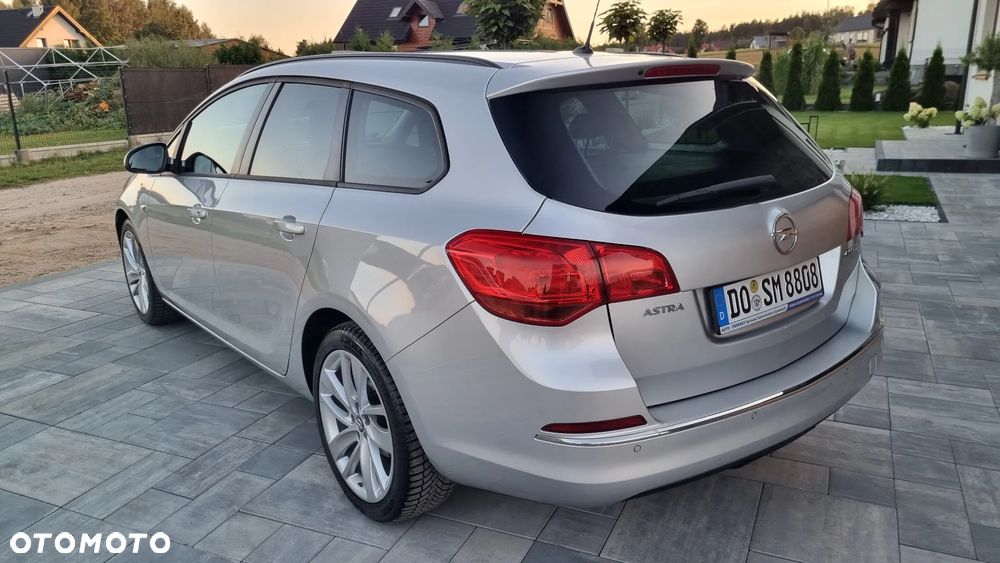 Opel Astra 1.4 T Cosmo - 27