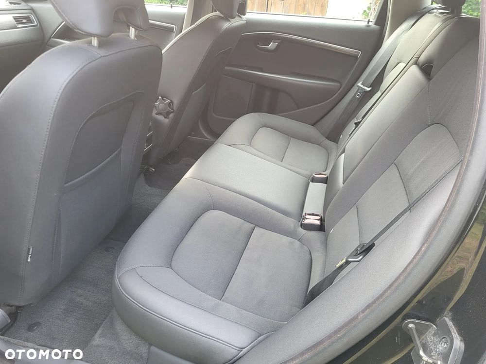 Volvo XC 70 3.2 AWD Kinetic - 12