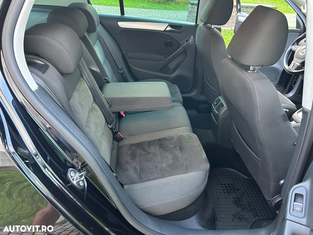 Volkswagen Golf - 27