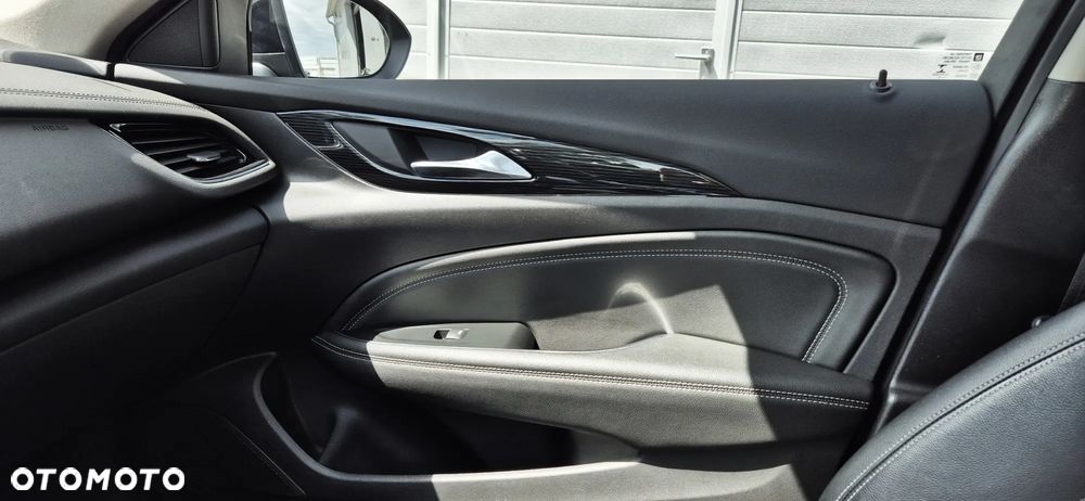 Opel Insignia 2.0 BiTurbo D 4x4 Automatik Ultimate Exclusive - 28