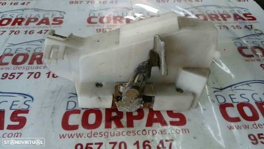 FECHADURA PORTA TRASEIRA ESQUERDA FORD FIESTA FURGÃO 2002 -96FGA264A27BH - 1