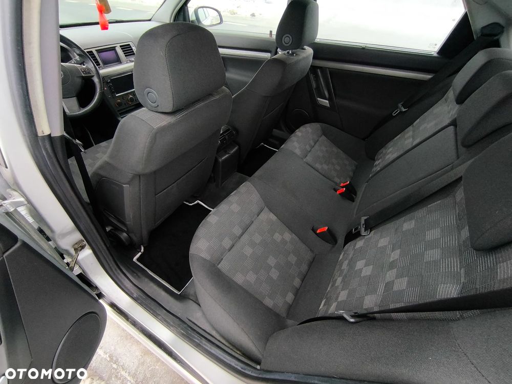 Opel Vectra 1.8 Sport - 12