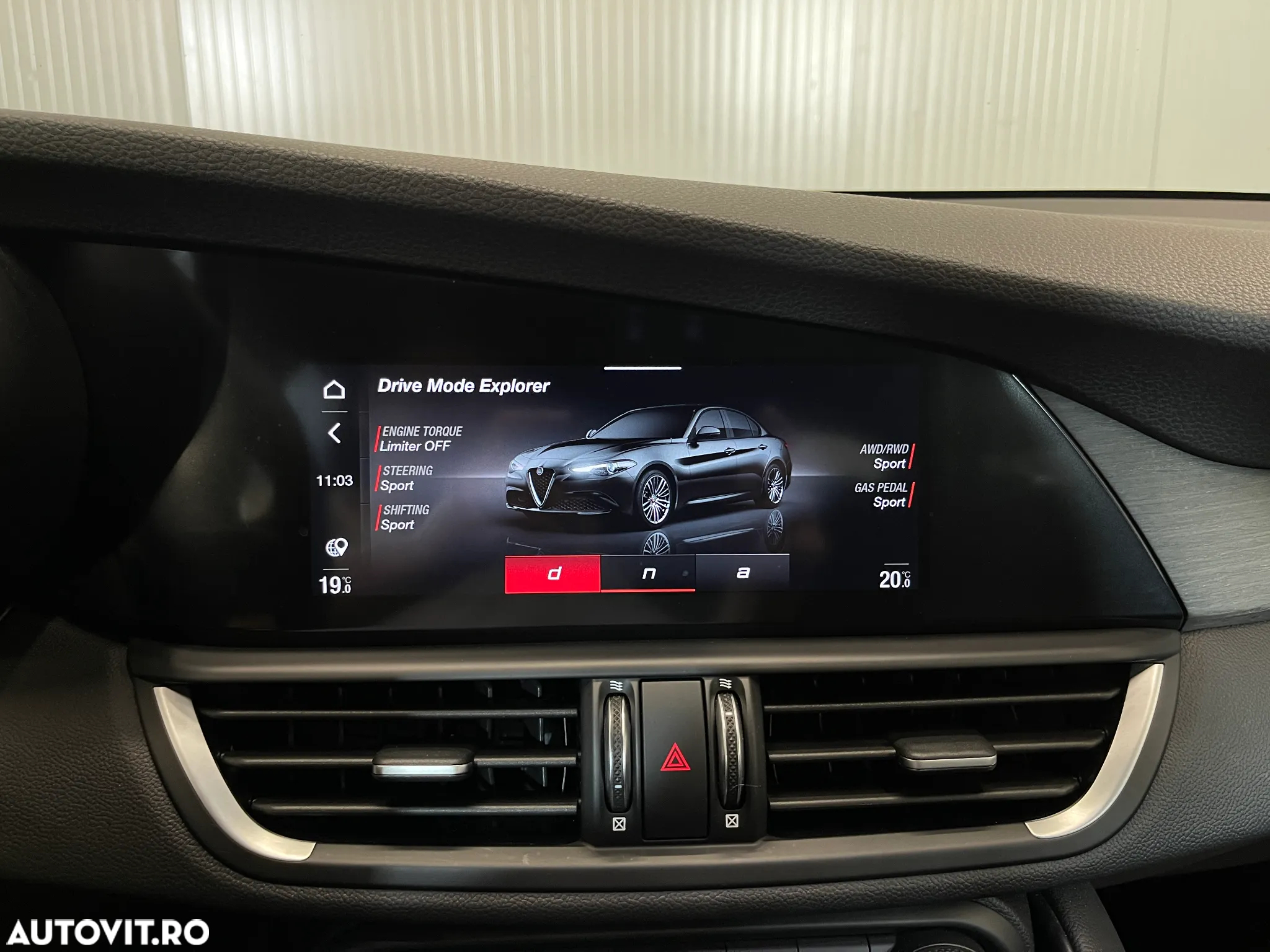 Alfa Romeo Giulia 2.0 Turbo AWD AT8 Ti - 18