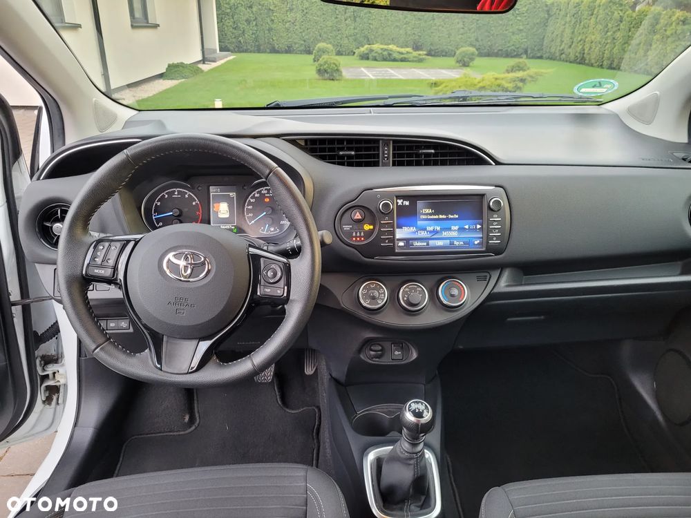 Toyota Yaris 1.5 Premium - 7