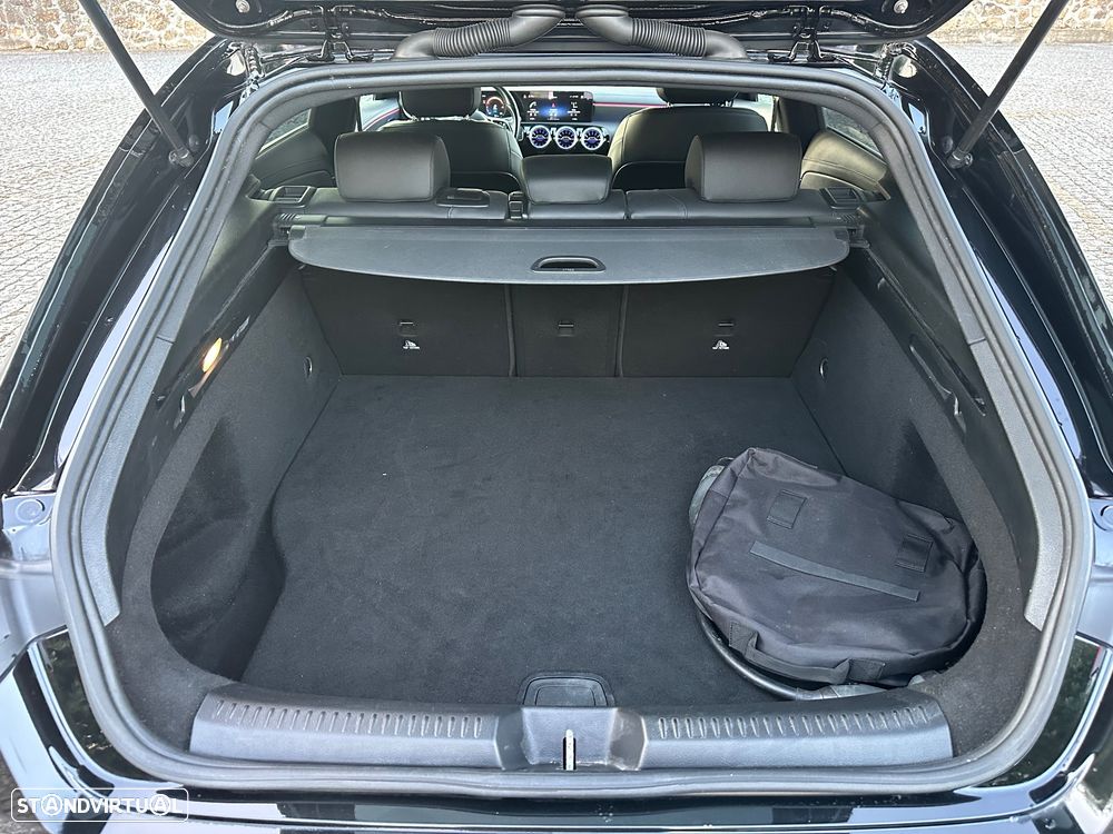 Mercedes-Benz CLA 250 e Shooting Brake Progressive - 32