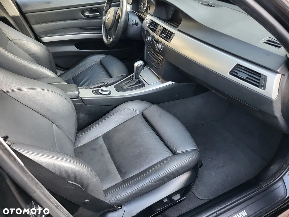 BMW Seria 3 325xi - 7