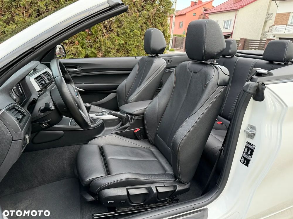 BMW Seria 2 218d M Sport - 12
