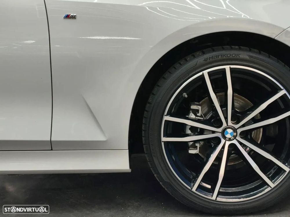 BMW 318 d Auto - 24