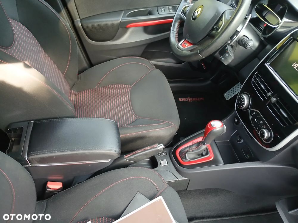 Renault Clio - 22