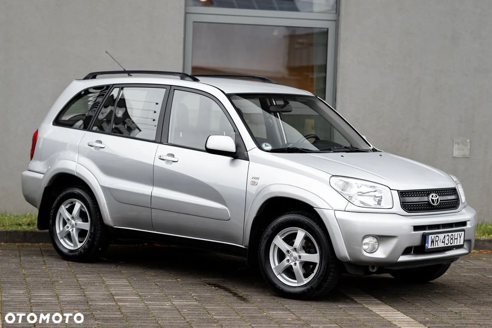 Toyota RAV4 2.0 VVT-i 4x4 - 2