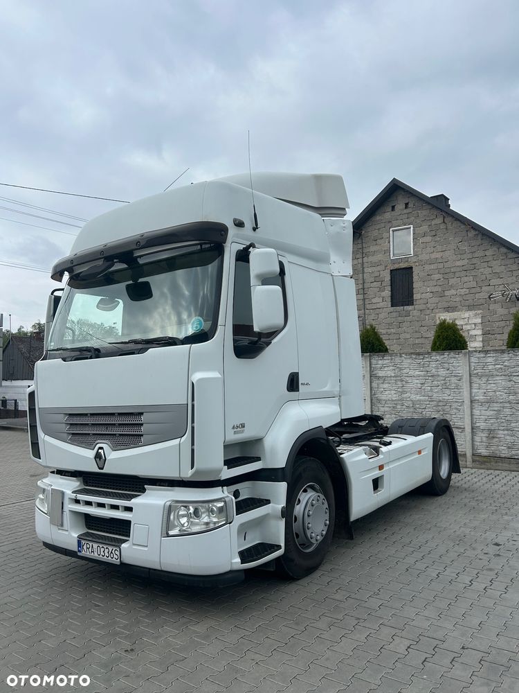Renault Premium - 1