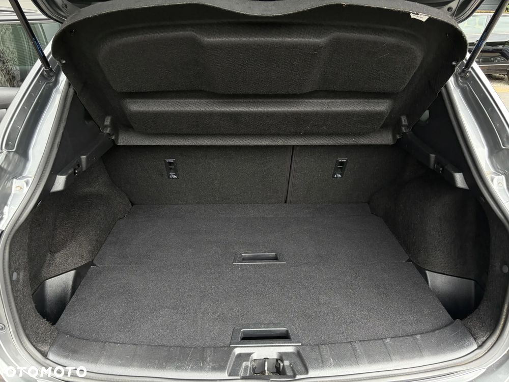 Nissan Qashqai 1.3 DIG-T N-Connecta DCT - 36