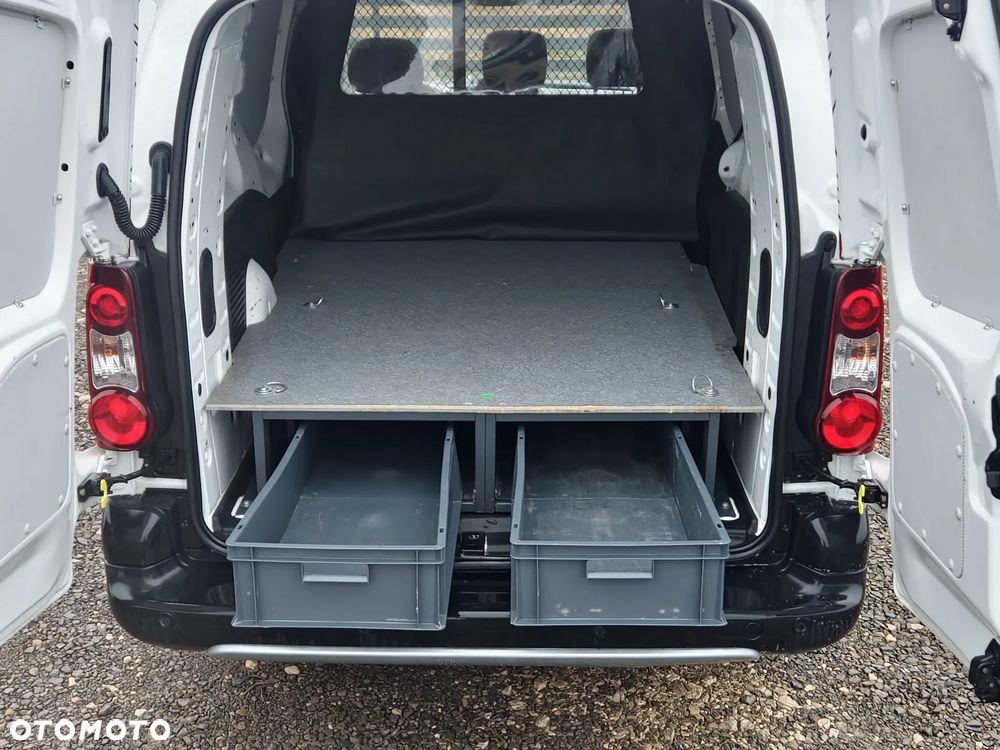 Peugeot Partner - 26