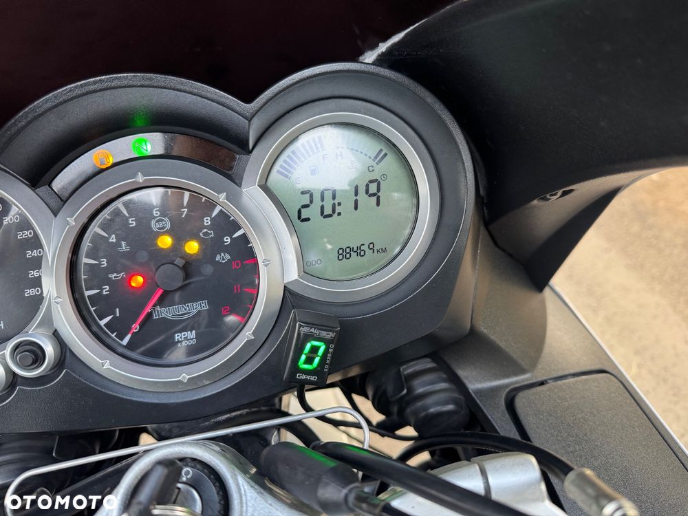 Triumph Sprint - 16