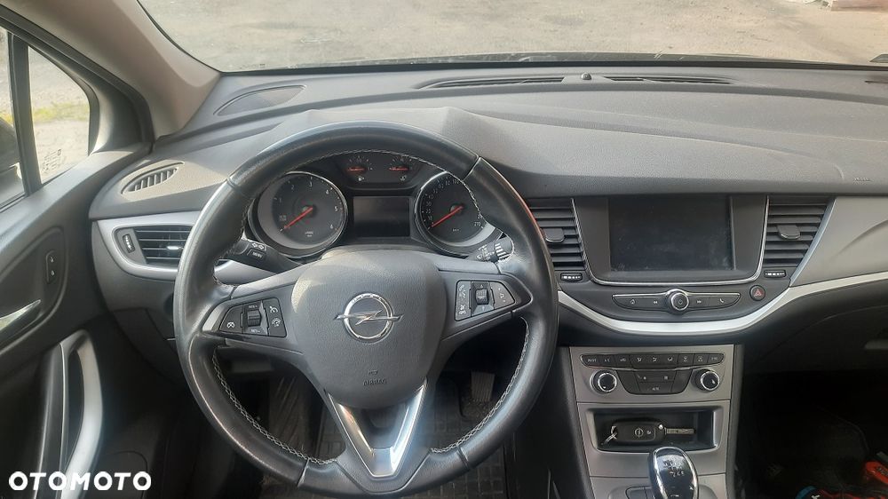 Opel Astra 1.6 CDTI Dynamic S&S - 6