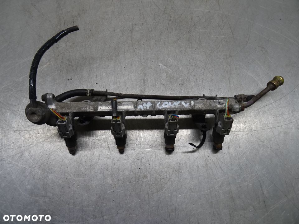 MITSUBISHI COLT V 3D 1.3B LISTWA WTRYSKOWA - 2