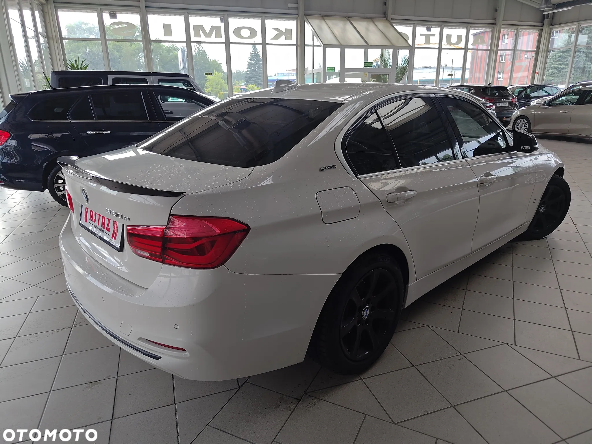 BMW Seria 3 330e iPerformance M Sport Shadow - 5