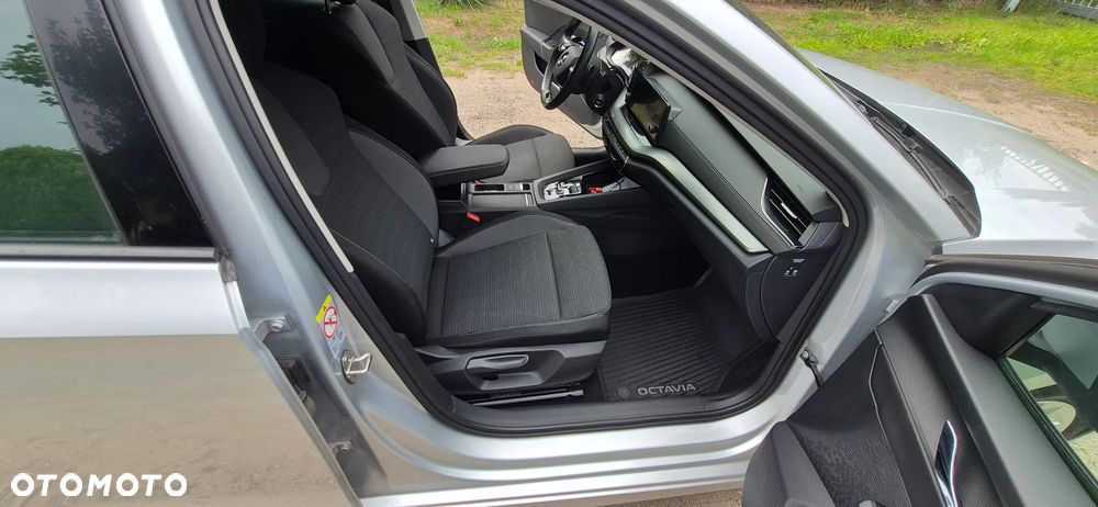 Skoda Octavia 2.0 TDI Style DSG - 14