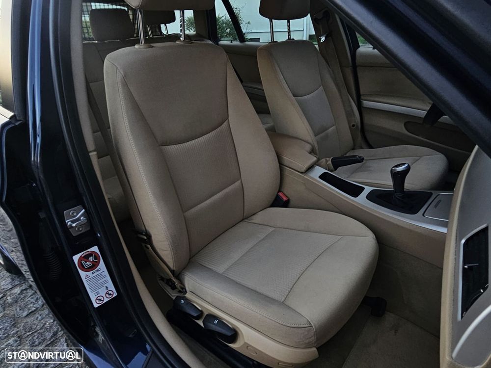 BMW 318 d Touring Sport - 20