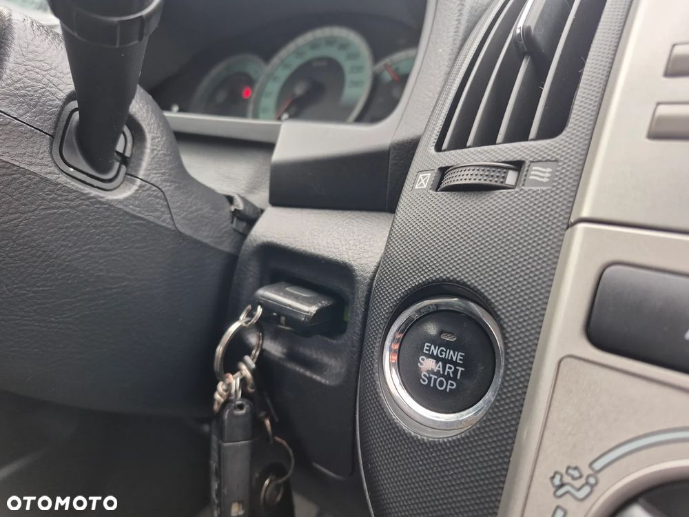 Toyota Corolla Verso 2.2 D-4D DPF Sol - 8