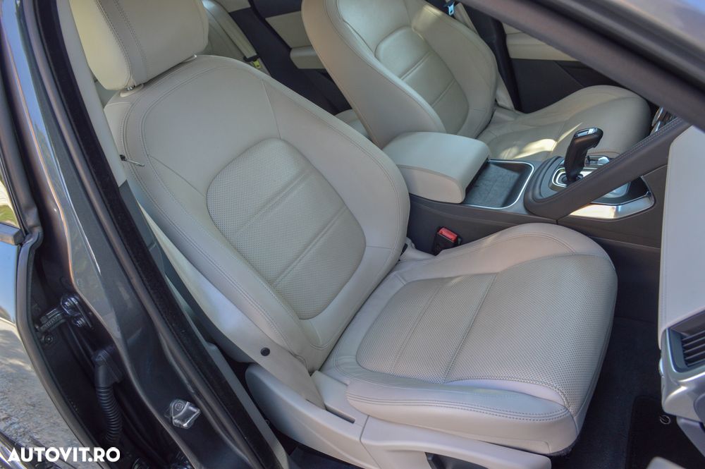 Jaguar E-Pace P200 AWD S - 29