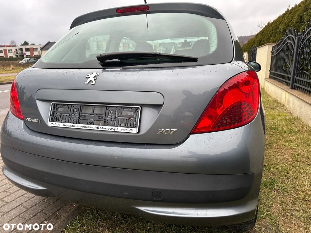 Peugeot 207 75 Filou - 8
