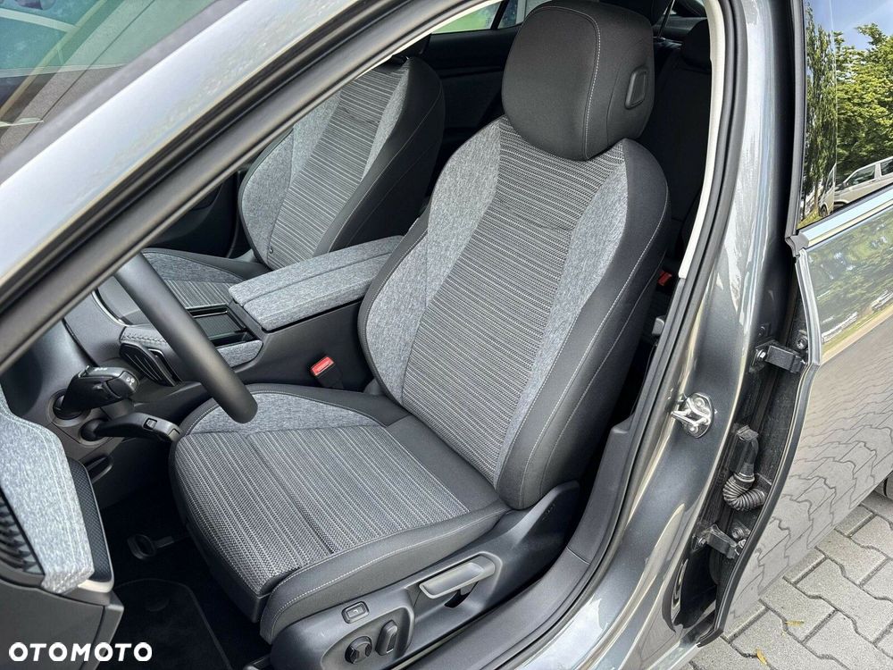 Skoda Superb 2.0 TDI SCR Selection DSG - 10