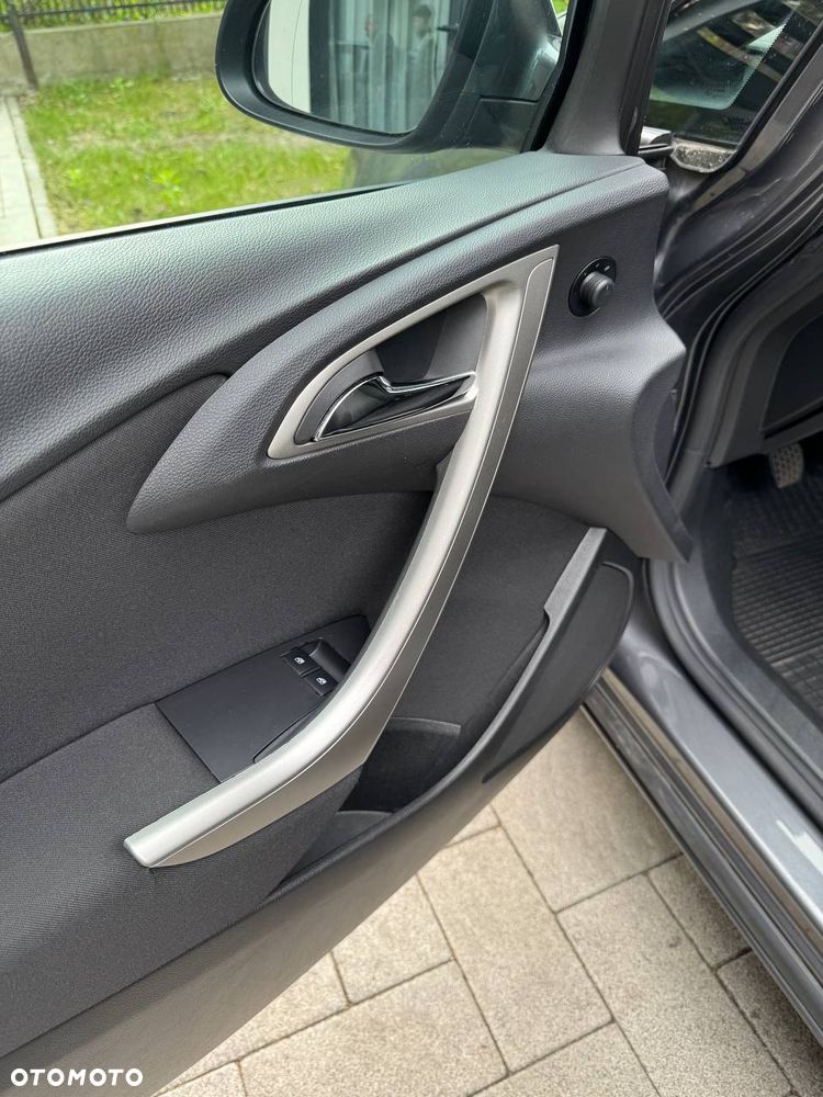 Opel Astra 1.4 Turbo - 19