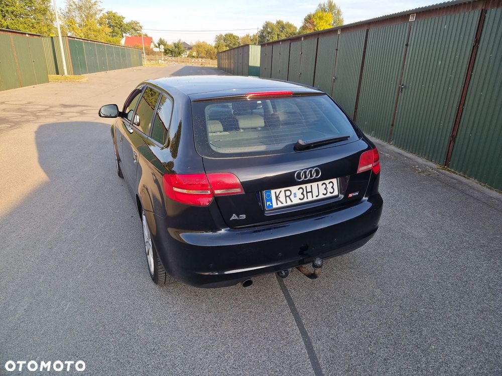 Audi A3 Sportback - 3