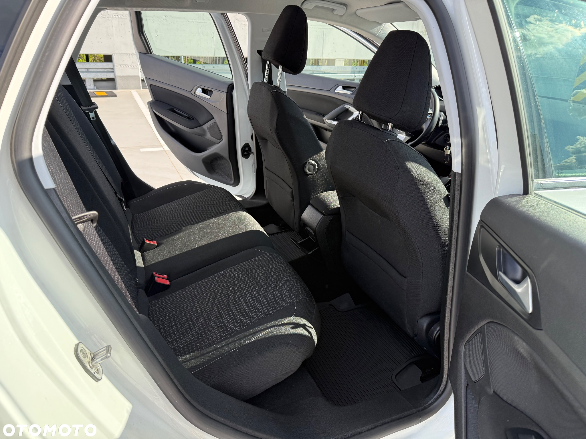 Peugeot 308 1.2 PureTech GPF Active Pack S&S EAT8 - 25