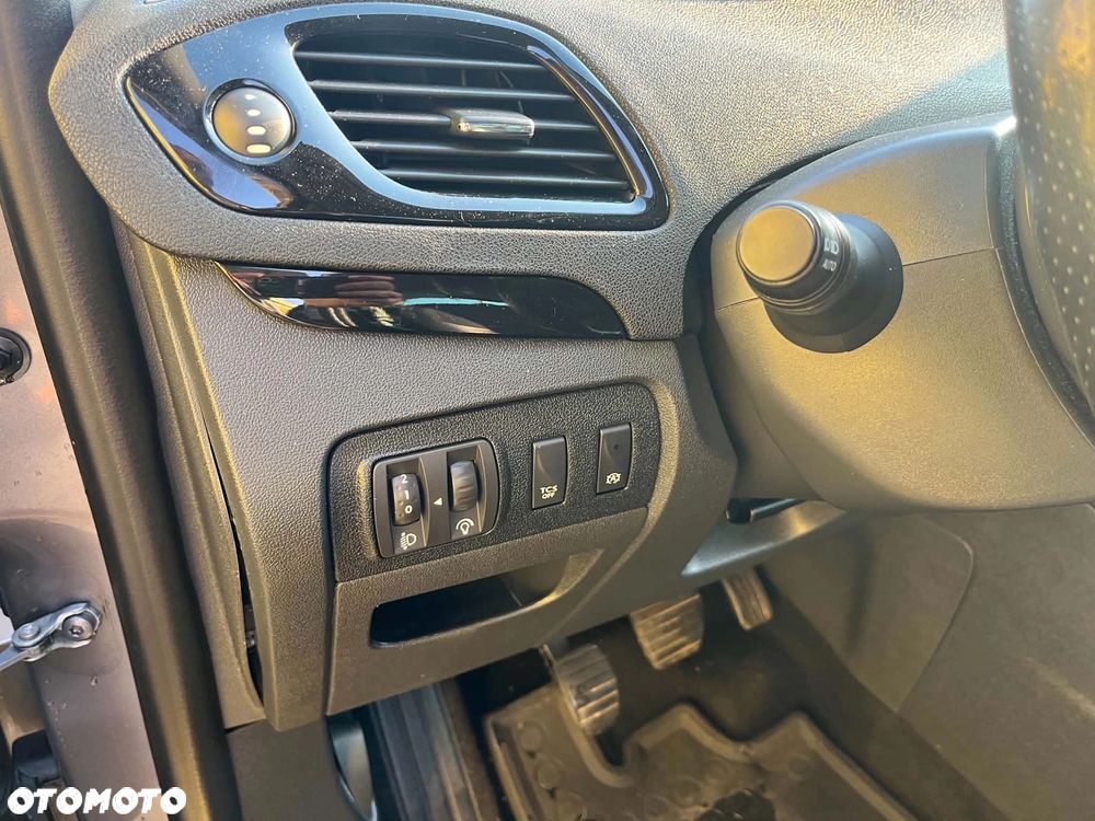 Renault Scenic ENERGY dCi 130 BOSE EDITION - 11