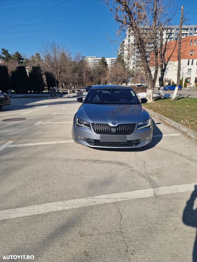 Skoda Superb 2.0 TDI DSG 4X4 Sportline - 1