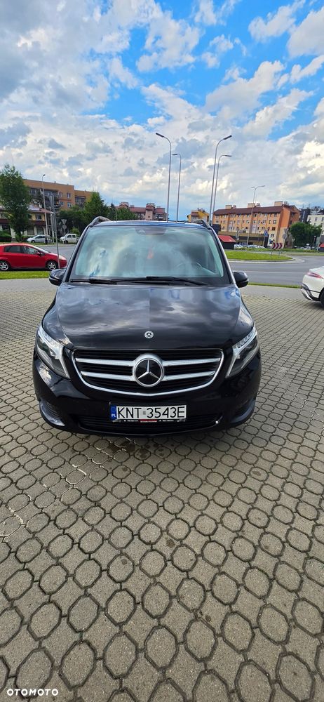 Mercedes-Benz Klasa V - 1