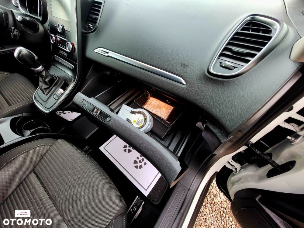Renault Grand Scenic - 22