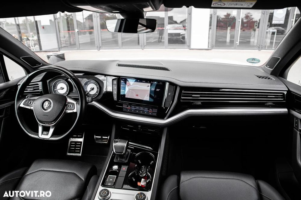 Volkswagen Touareg - 26