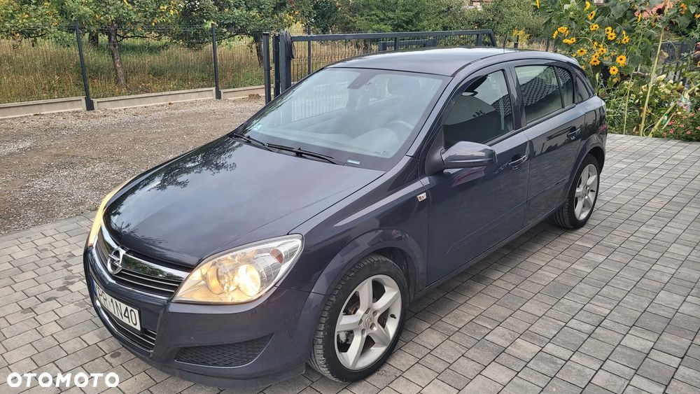Opel Astra 1.6 Enjoy - 1