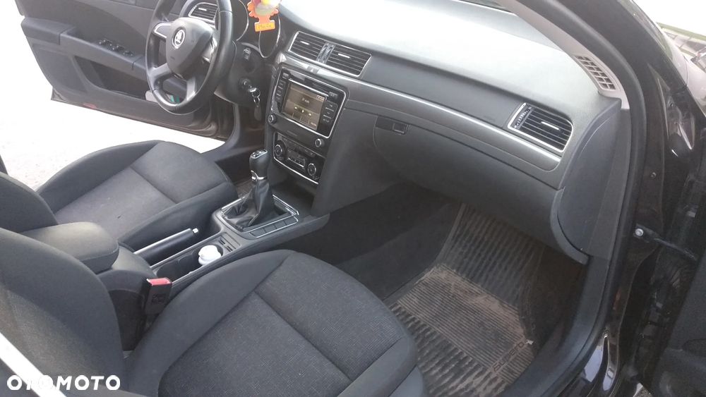 Skoda Superb 2.0 TDI Active - 8