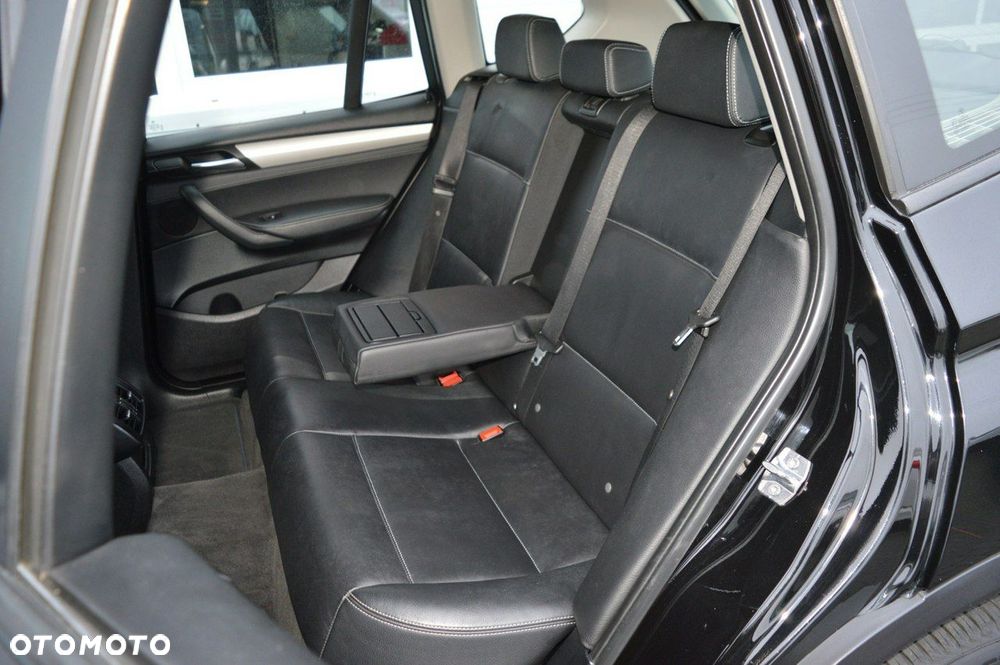 BMW X3 xDrive20d Blue Performance - 32