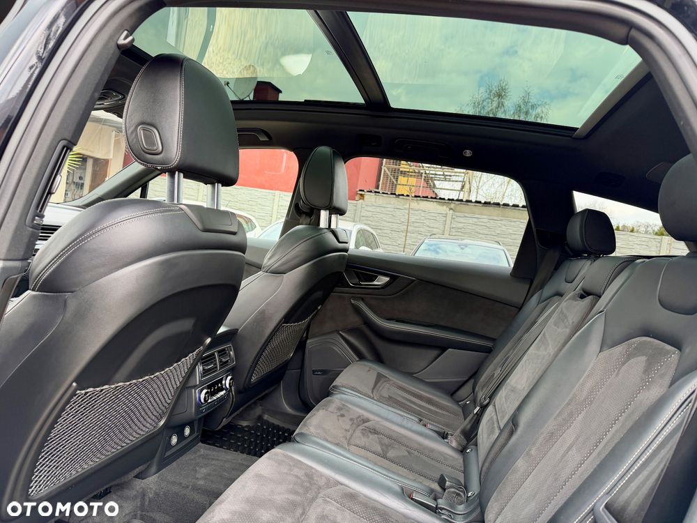 Audi Q7 50 TDI mHEV Quattro S Line Tiptr - 24