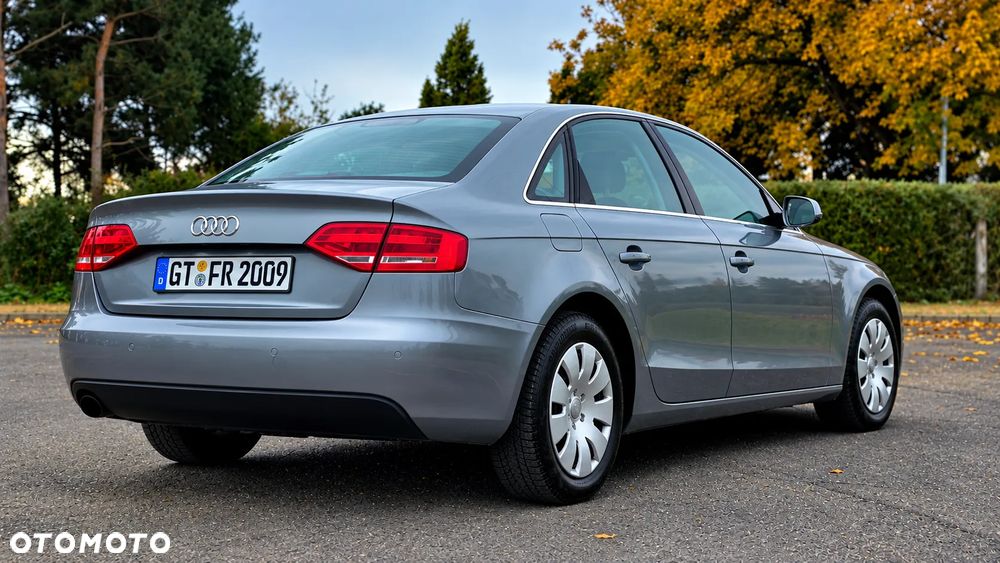 Audi A4 Limousine - 20