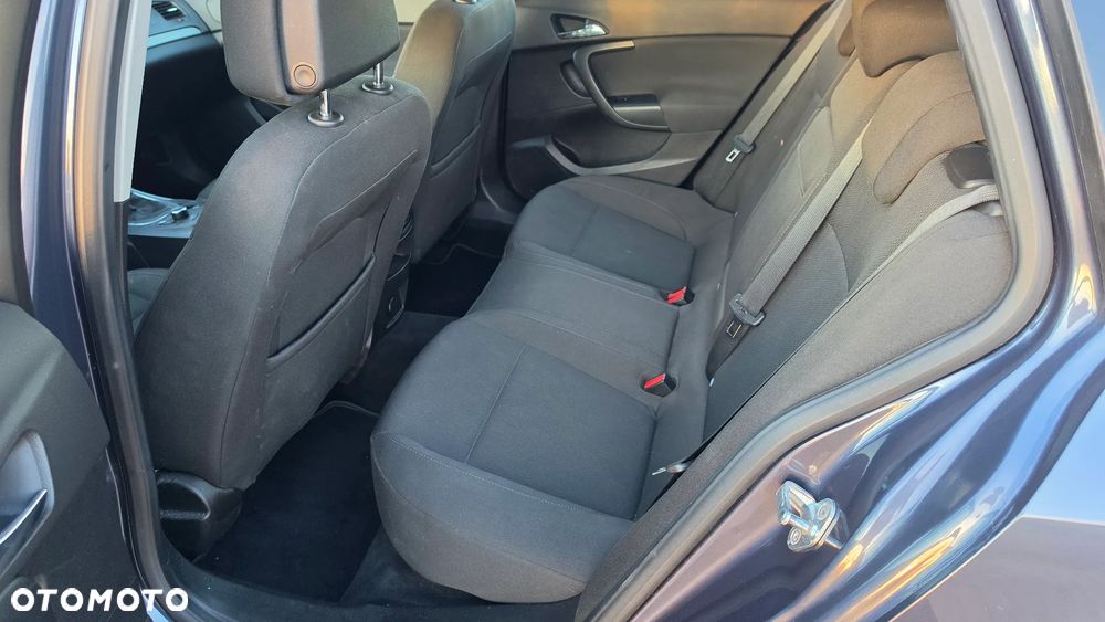 Opel Insignia 2.0 CDTI - 12