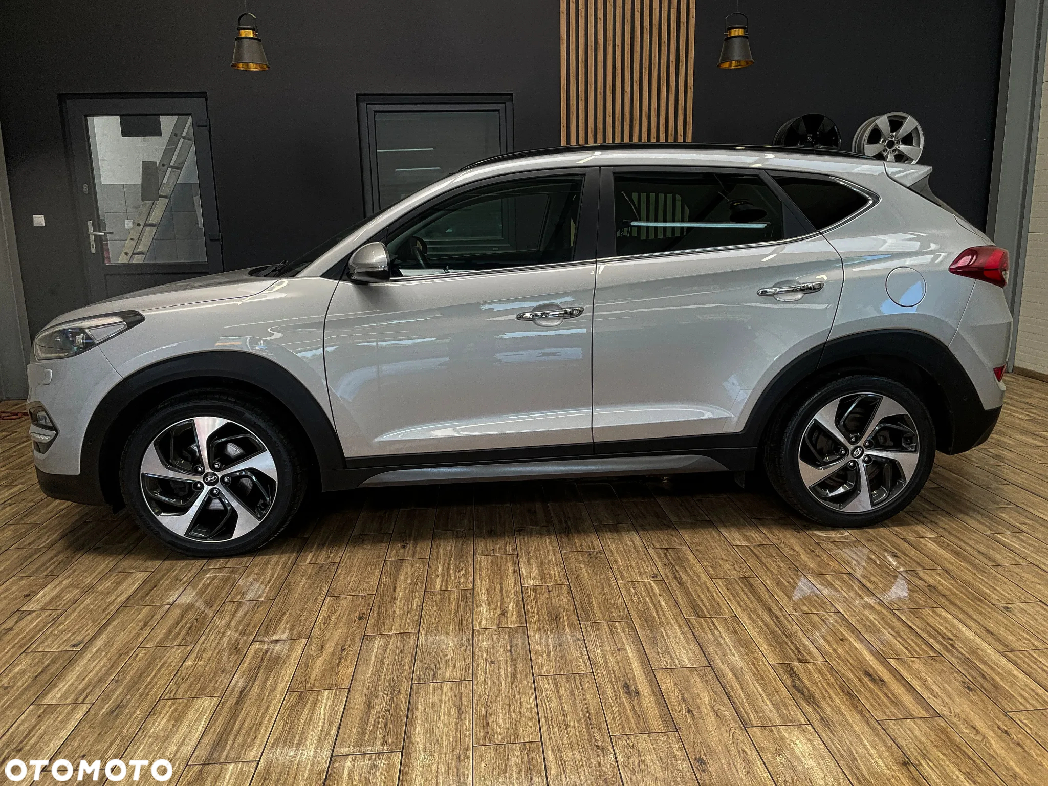 Hyundai Tucson 2.0 CRDi 4WD Automatik Premium - 11